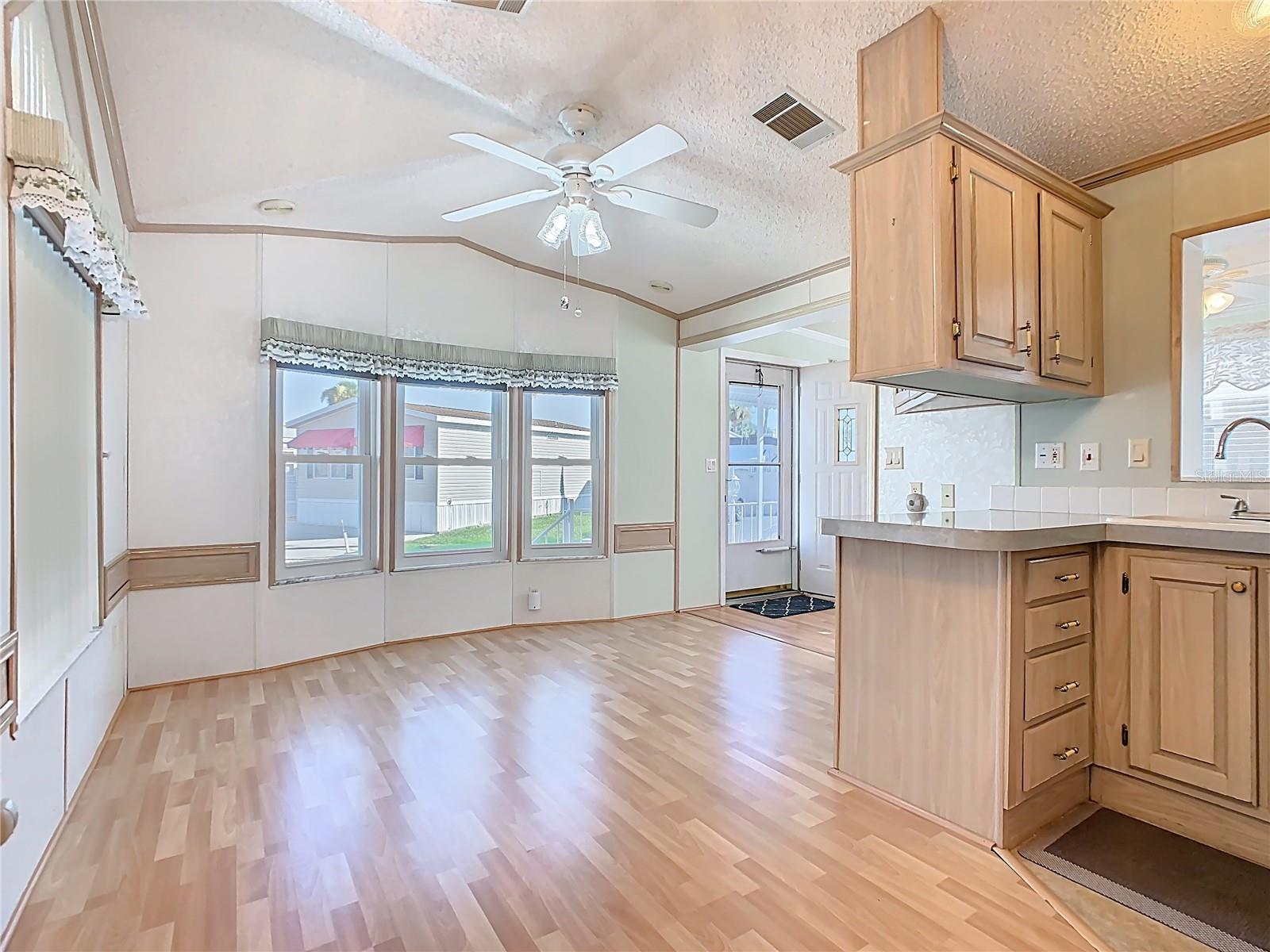 S5131424 Property Photo