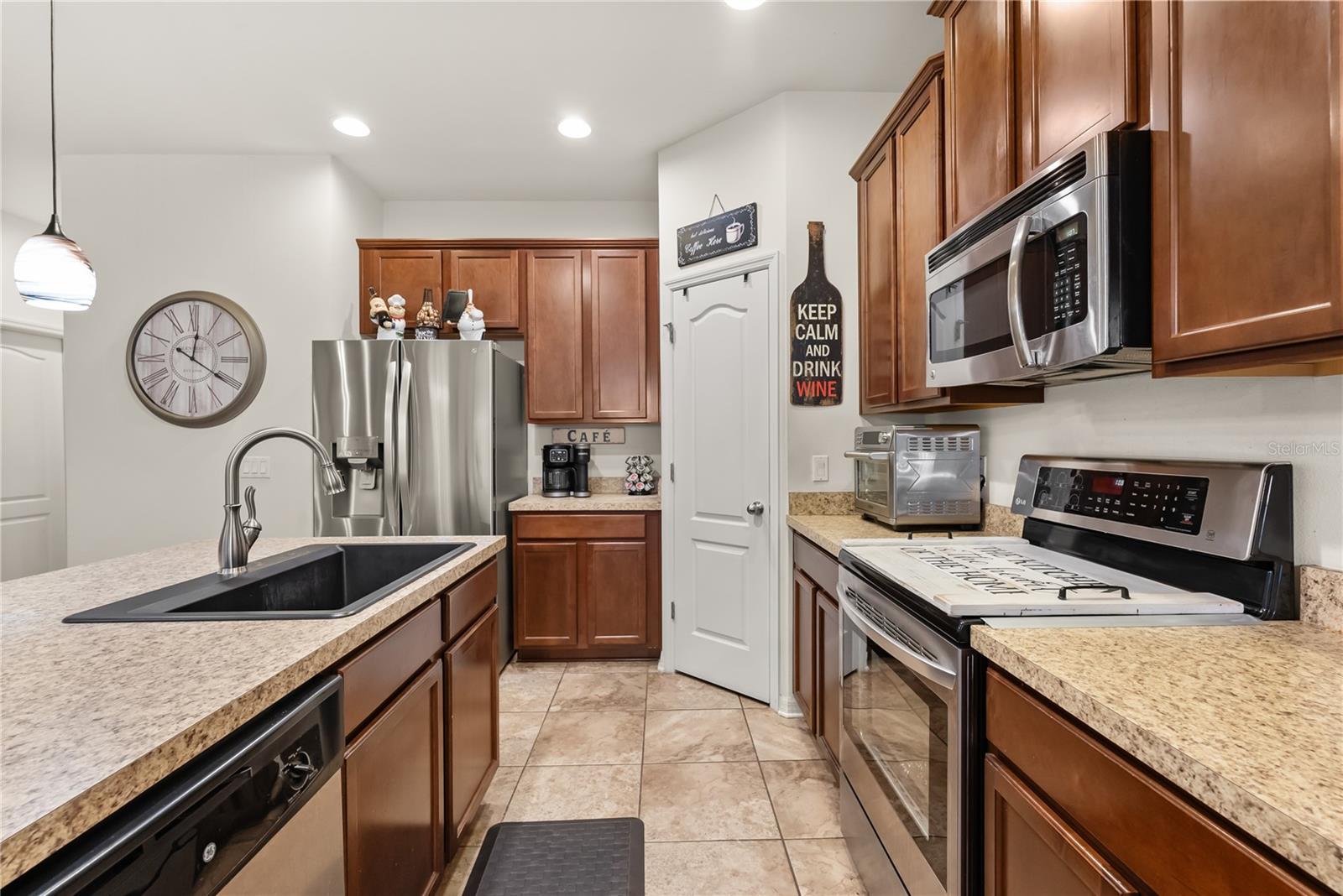 1005 MARATHON KEY WAY, GROVELAND, FL, 34736