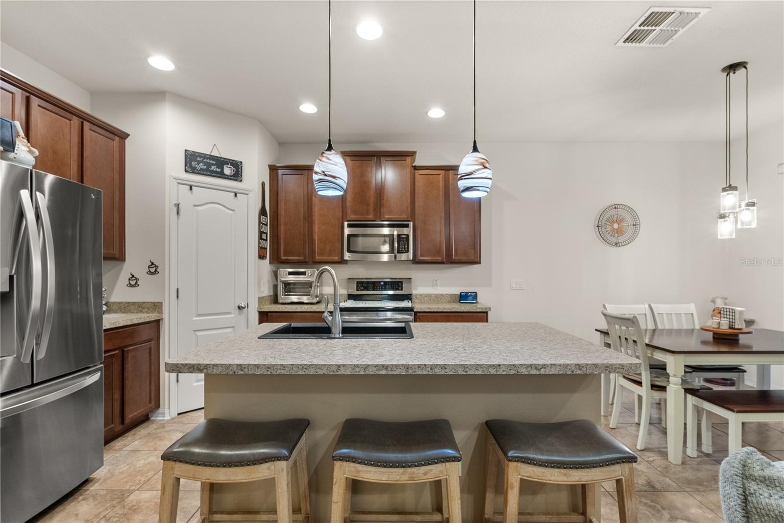 1005 MARATHON KEY WAY, GROVELAND, FL, 34736