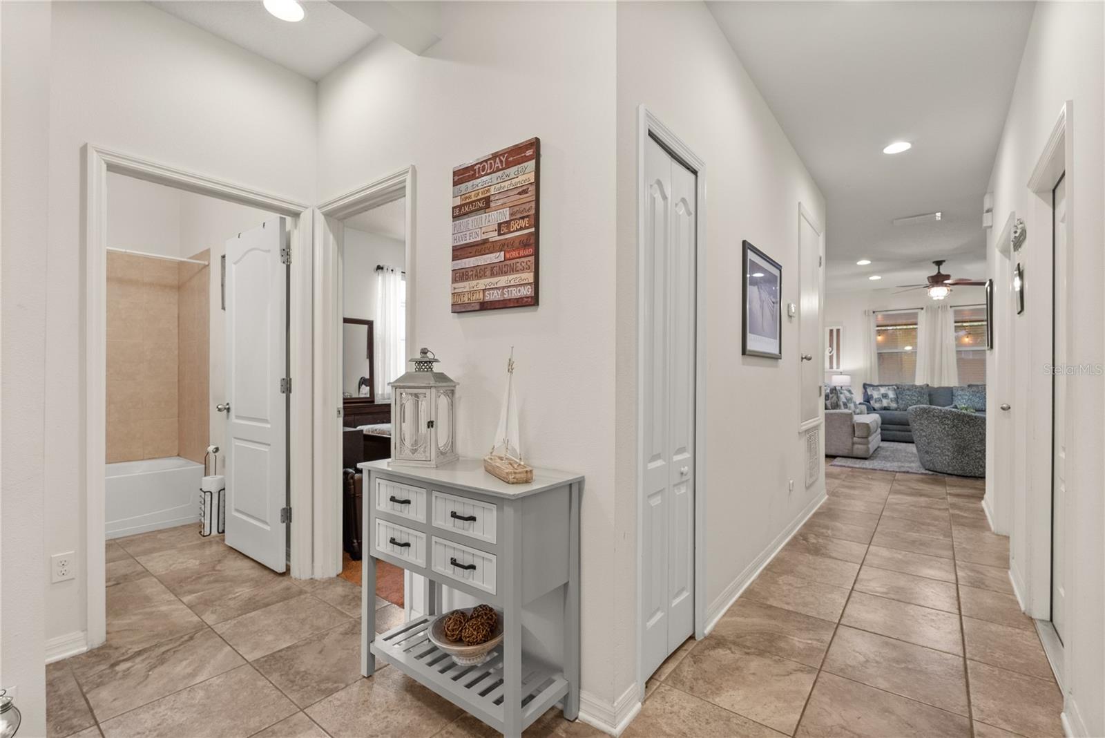 1005 MARATHON KEY WAY, GROVELAND, FL, 34736