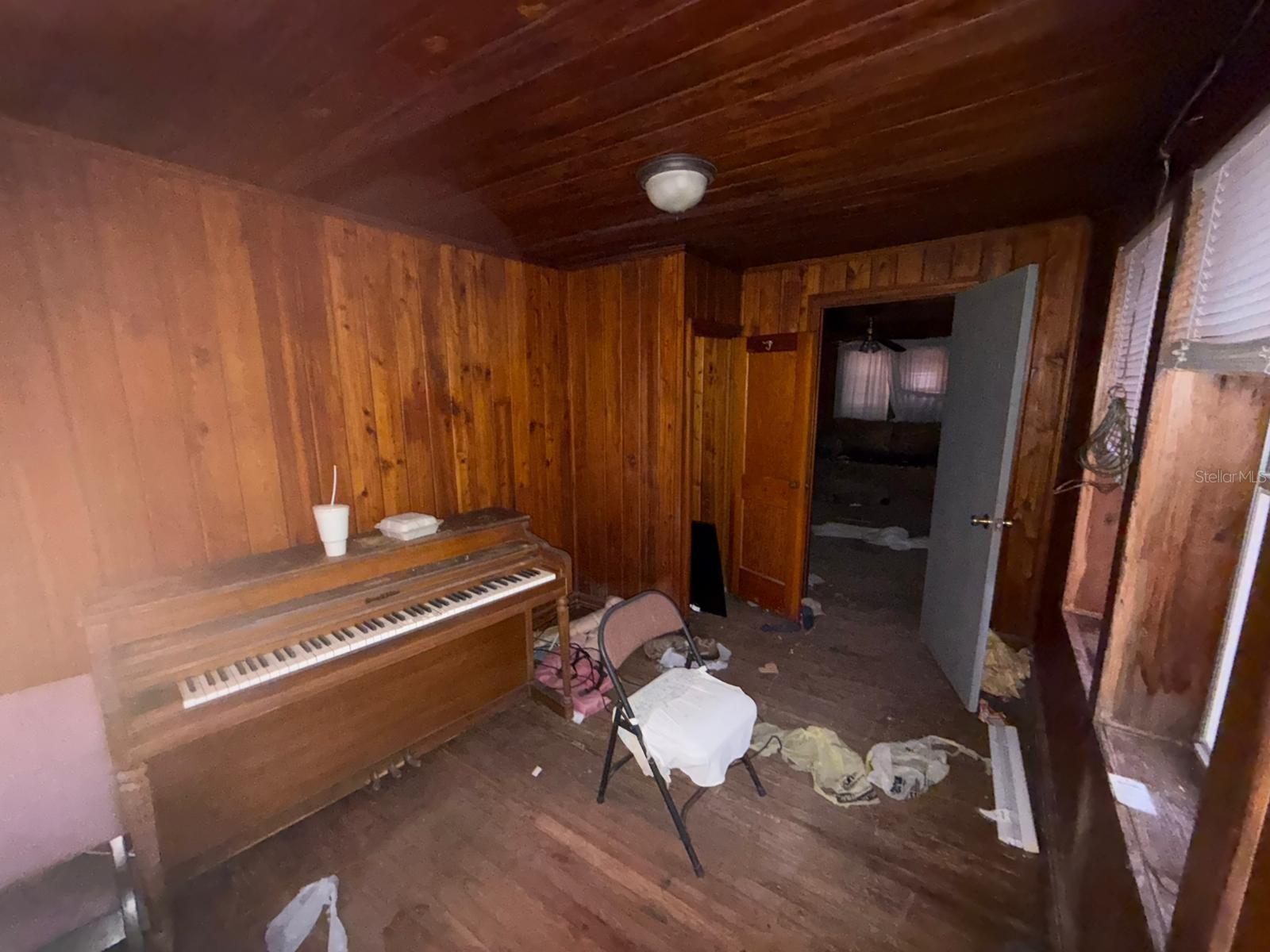 O6329742 Property Photo