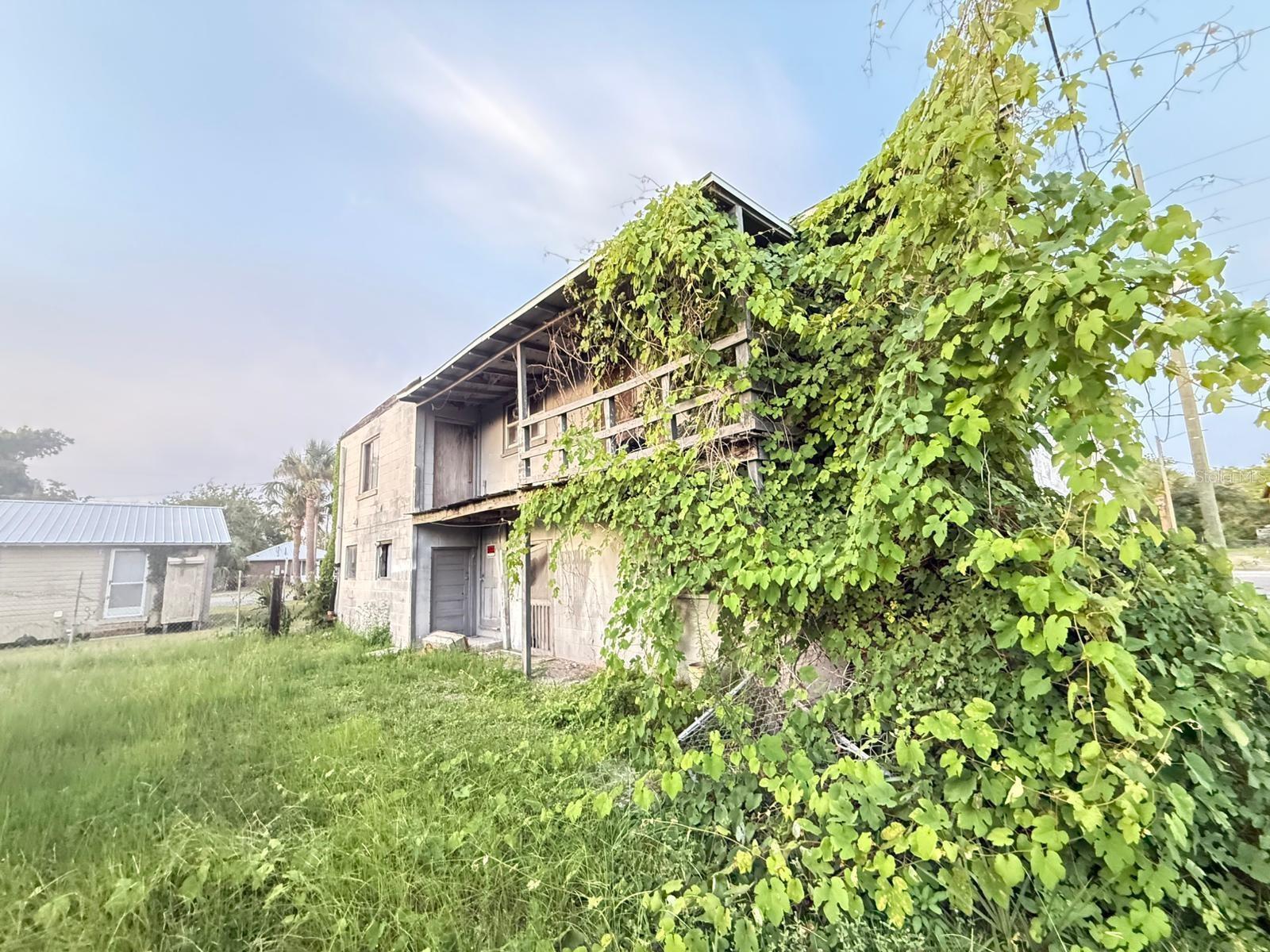 O6329742 Property Photo