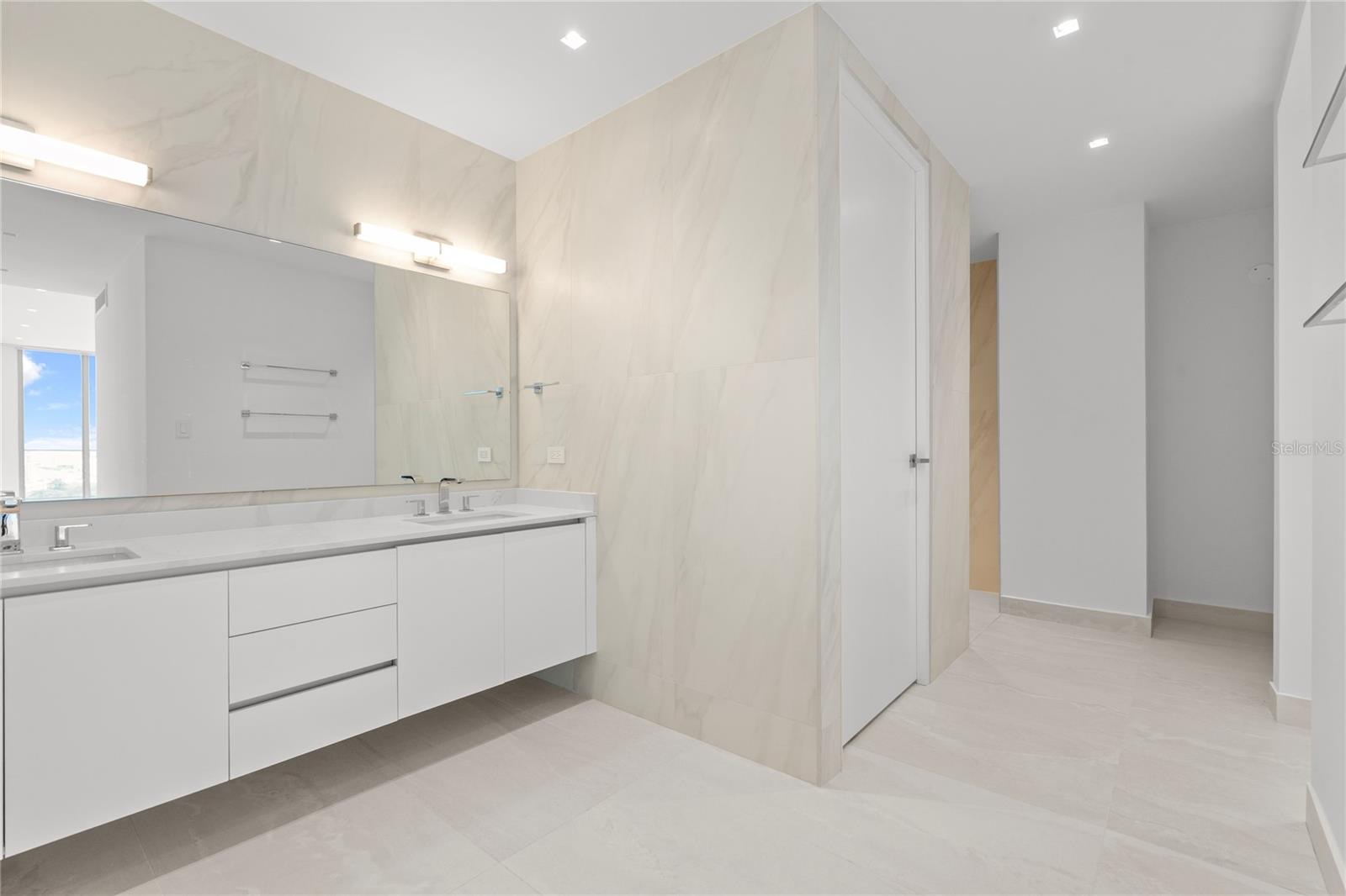 PR9115045 Property Photo