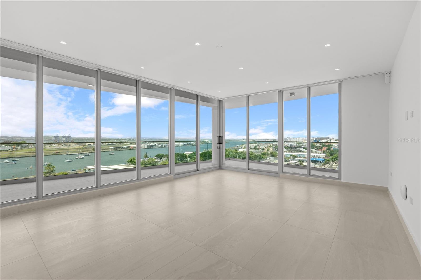 PR9115045 Property Photo