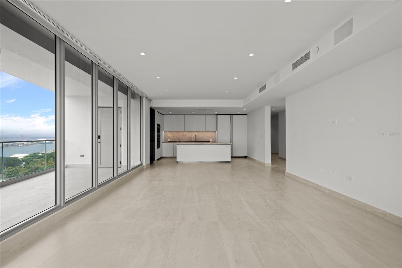 PR9115045 Property Photo