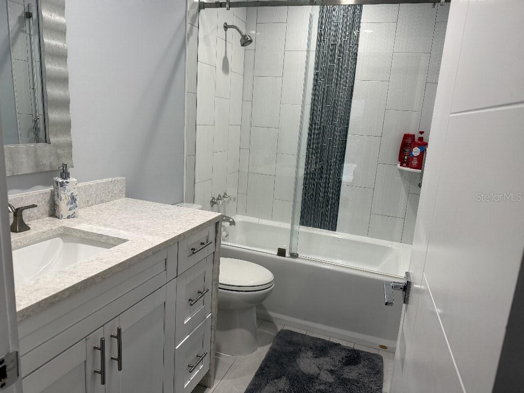 8020 N GOMEZ AVE, TAMPA, FL, 33614