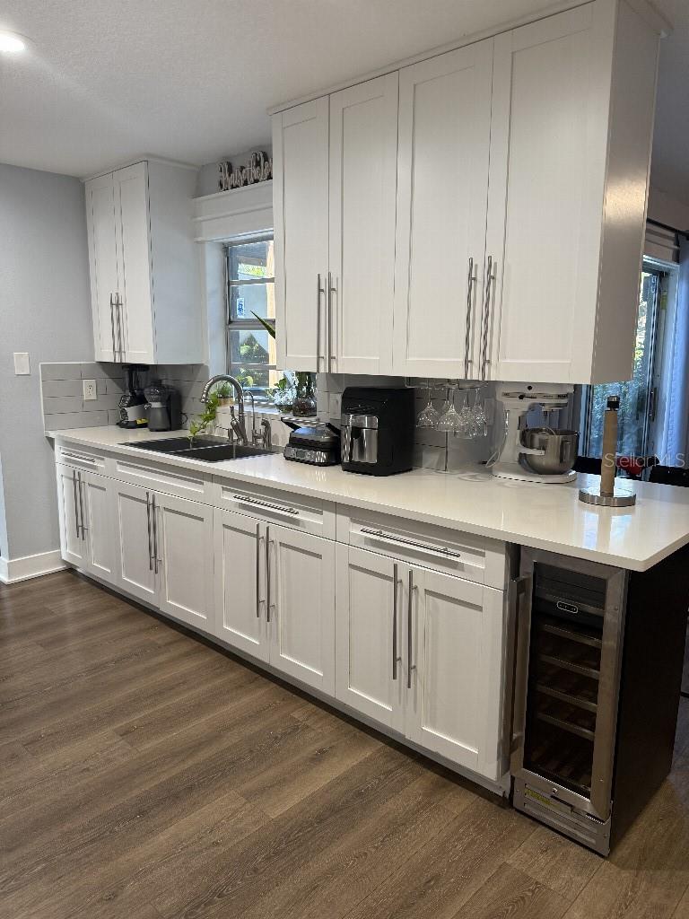 8020 N GOMEZ AVE, TAMPA, FL, 33614