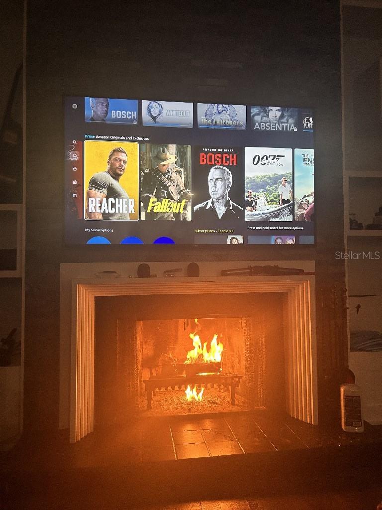 8020 N GOMEZ AVE, TAMPA, FL, 33614