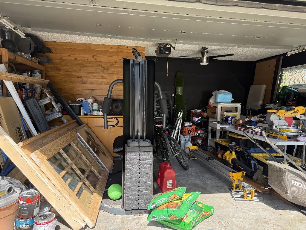 8020 N GOMEZ AVE, TAMPA, FL, 33614