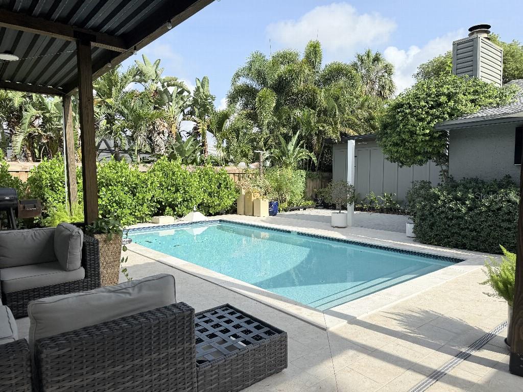 8020 N GOMEZ AVE, TAMPA, FL, 33614