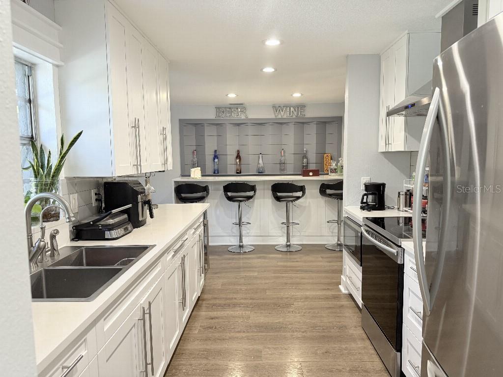 8020 N GOMEZ AVE, TAMPA, FL, 33614