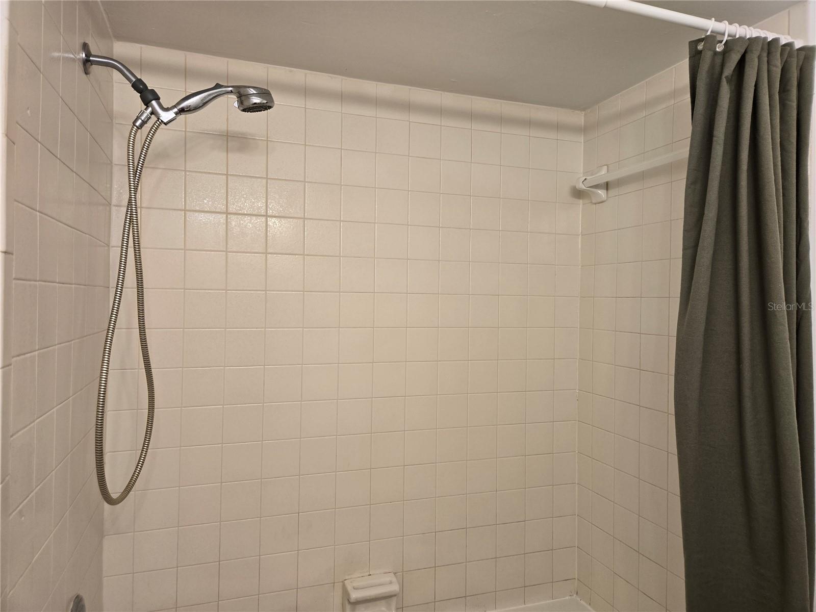 C7512749 Property Photo