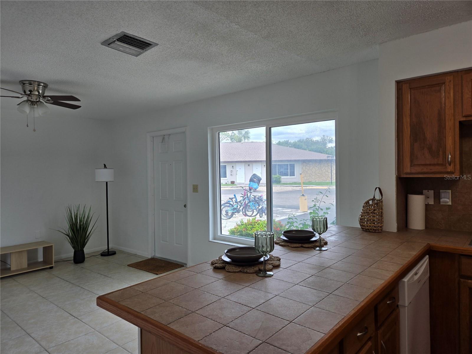 C7512749 Property Photo