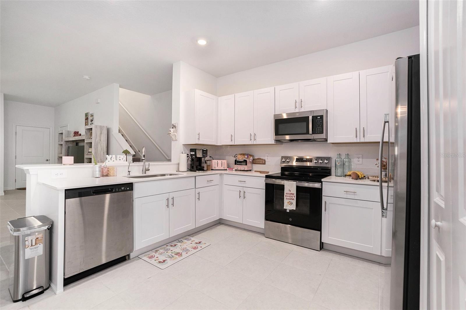 36171 RISA MICHELE ST, ZEPHYRHILLS, FL, 33541