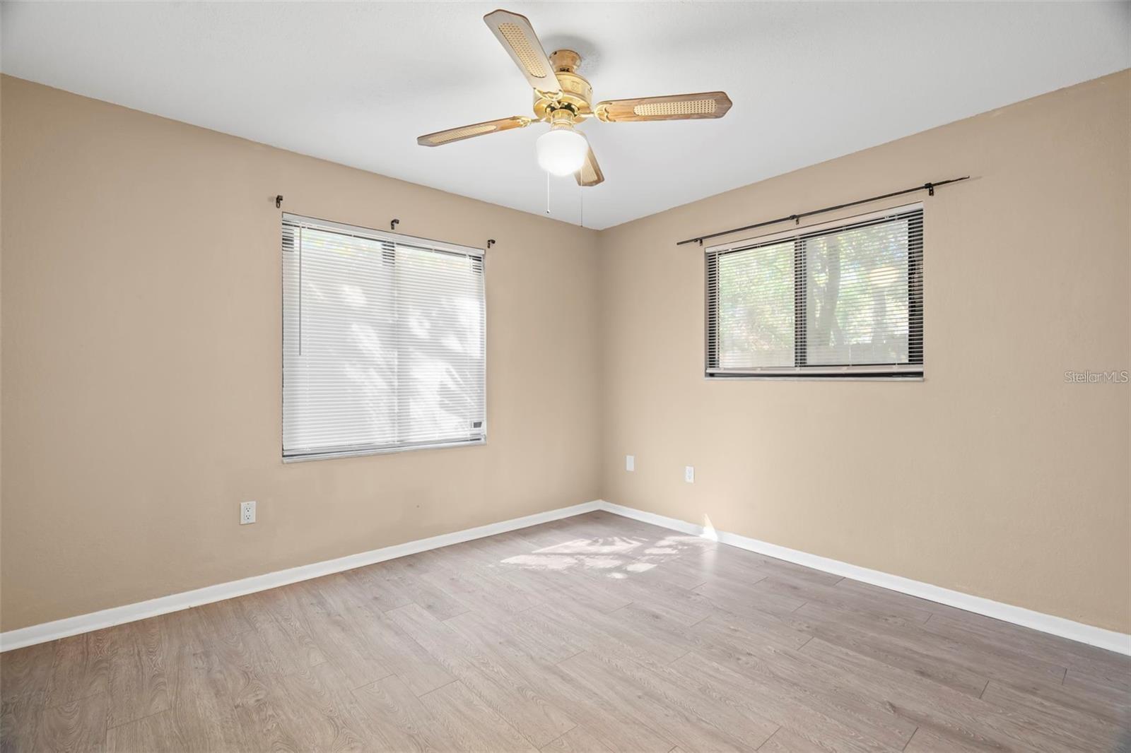 104 ANCLOTE RD, TARPON SPRINGS, FL, 34689