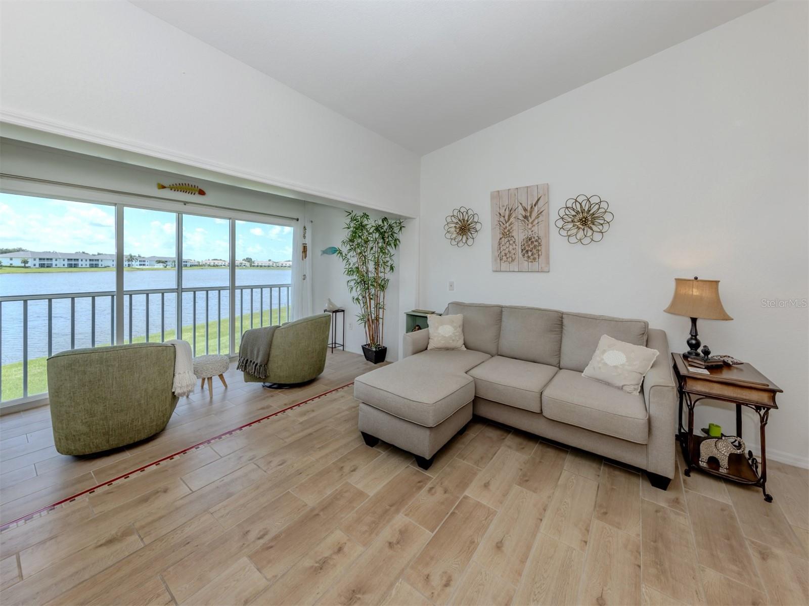 LAKESIDE GARDENS PH 01 BLDG A, PUNTA GORDA, FL, 33983