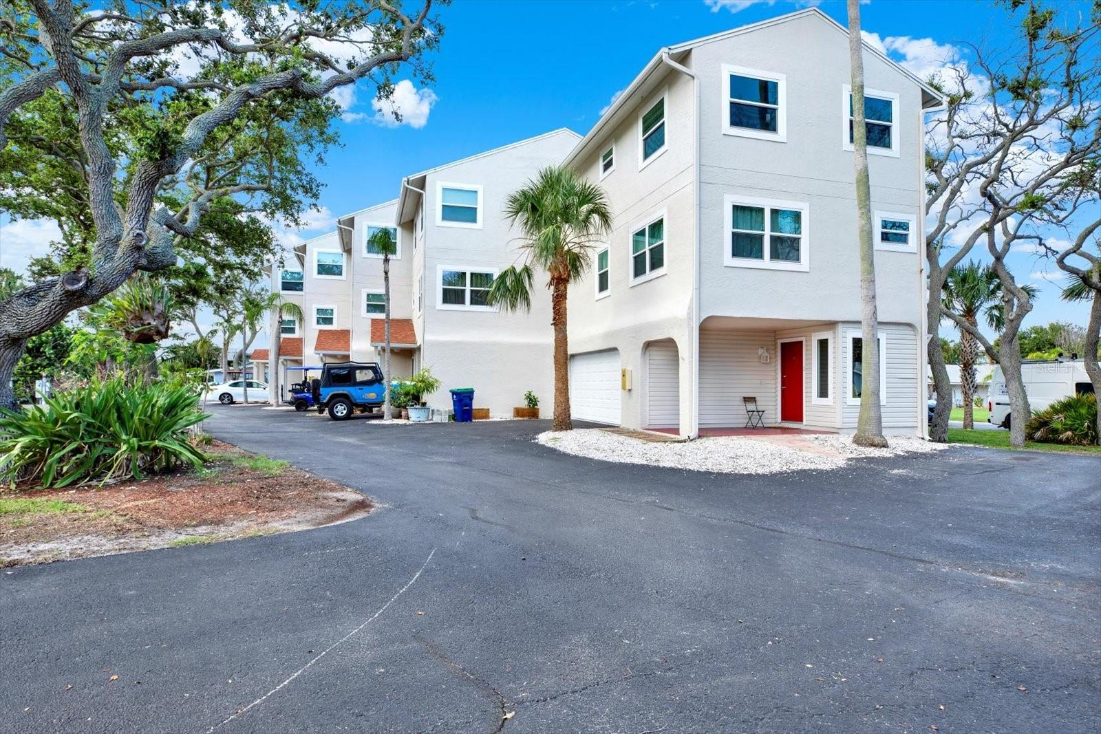 TB8410387 Property Photo