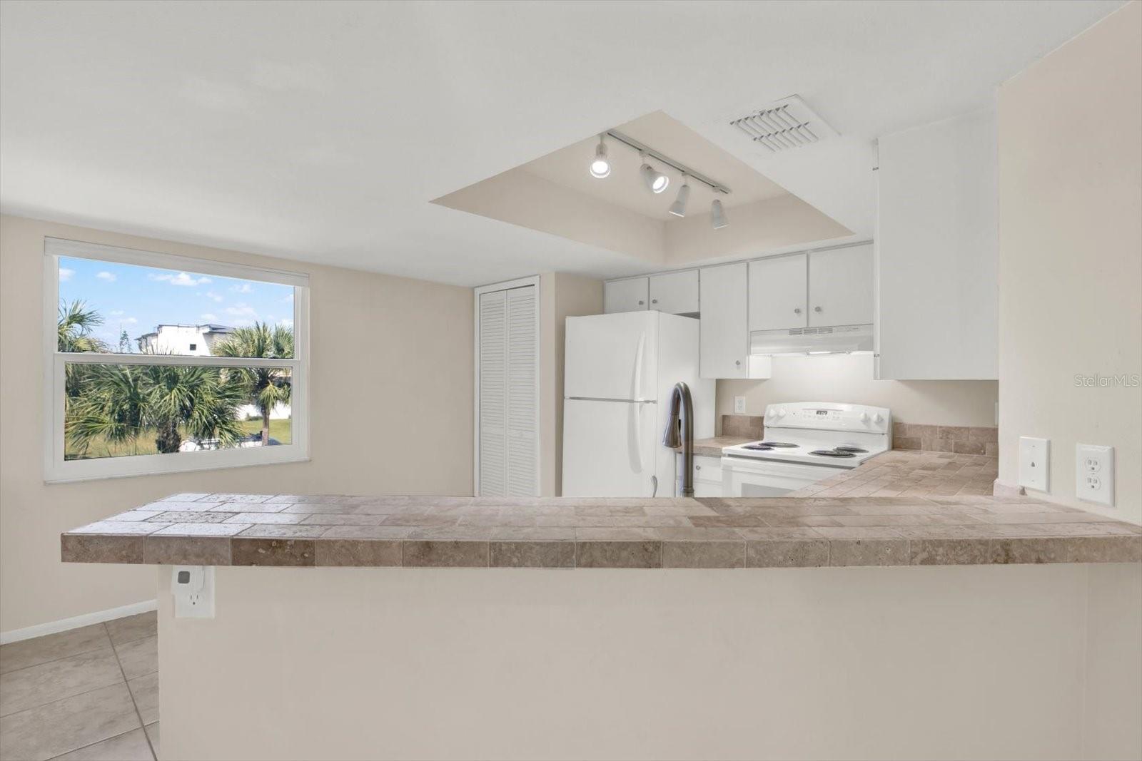 TB8410387 Property Photo