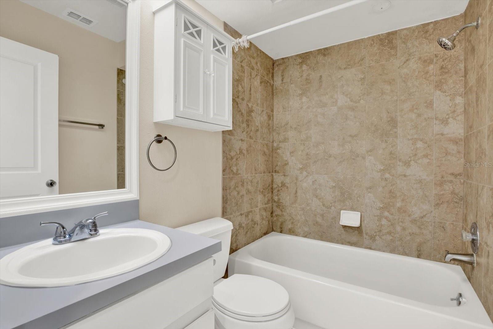 TB8410387 Property Photo