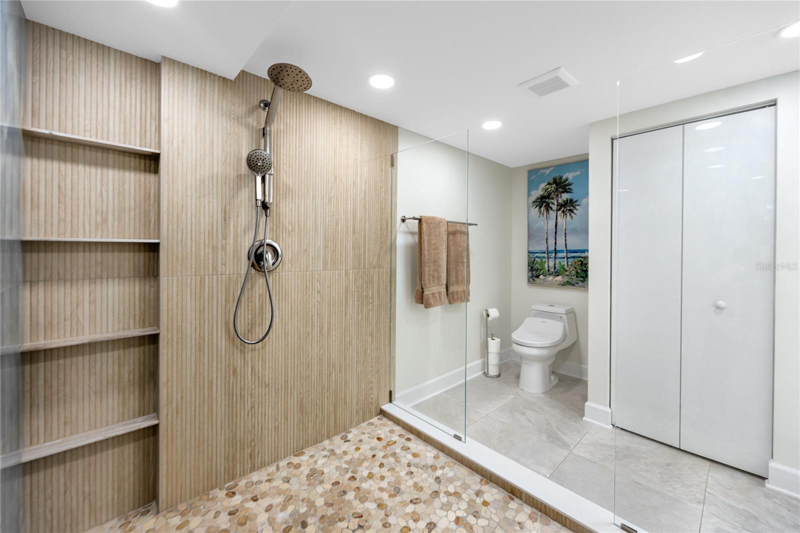 Primary Bath at 17940 Gulf Blvd, #17C, Redington Shores, FL 33708