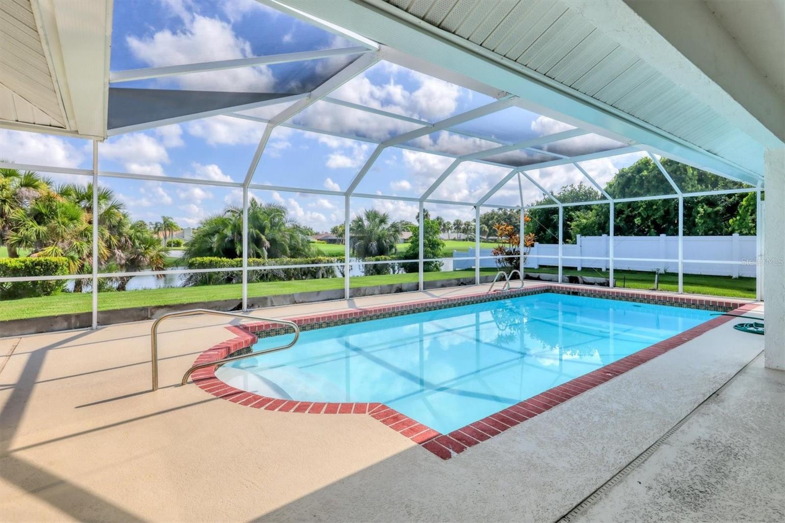 A4659870 Property Photo