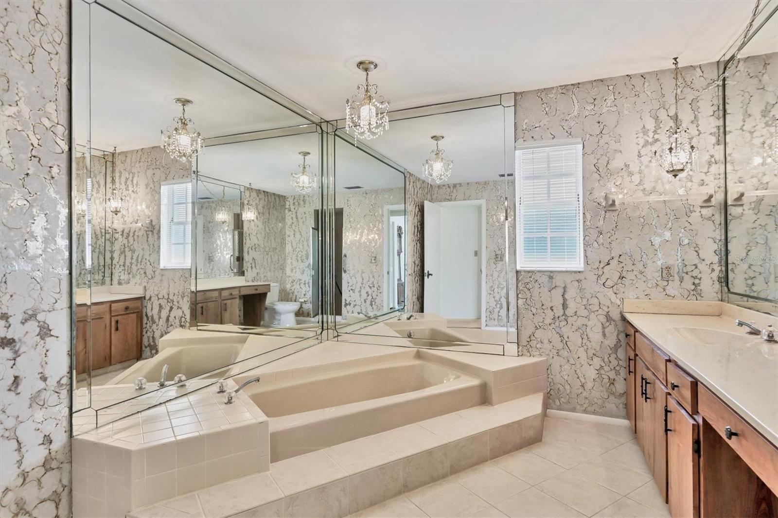 A4659870 Property Photo