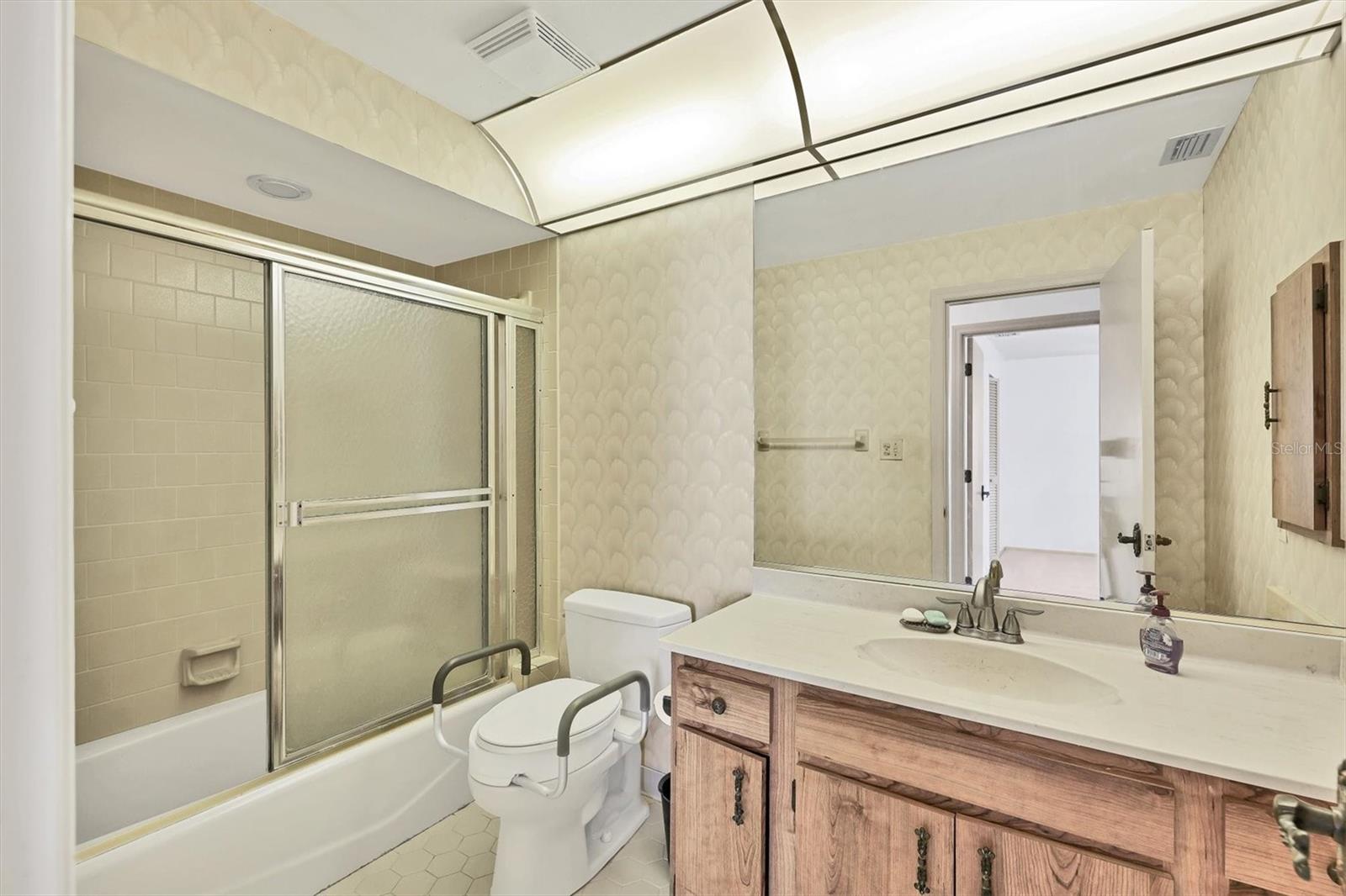 A4659870 Property Photo