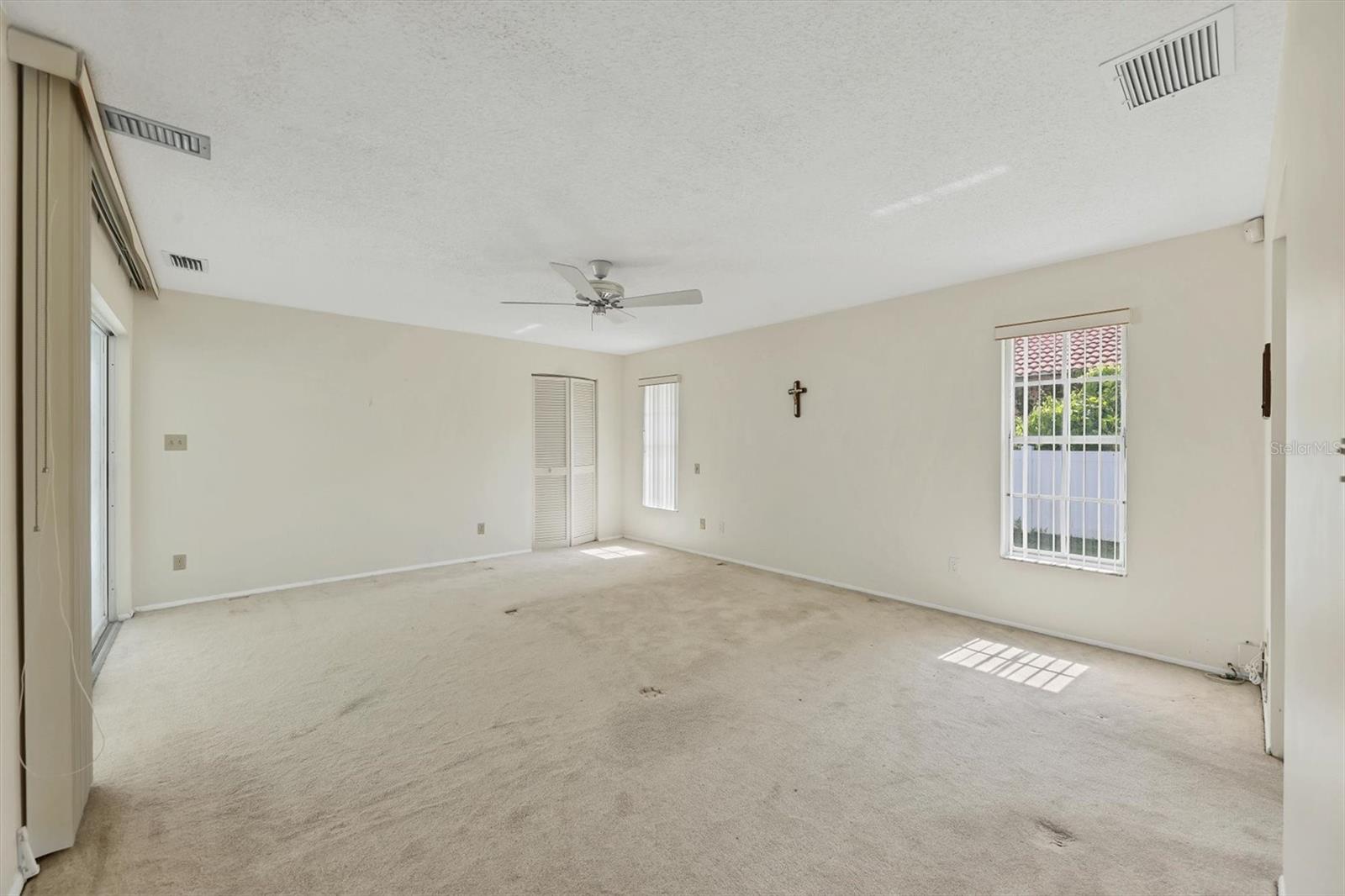 A4659870 Property Photo
