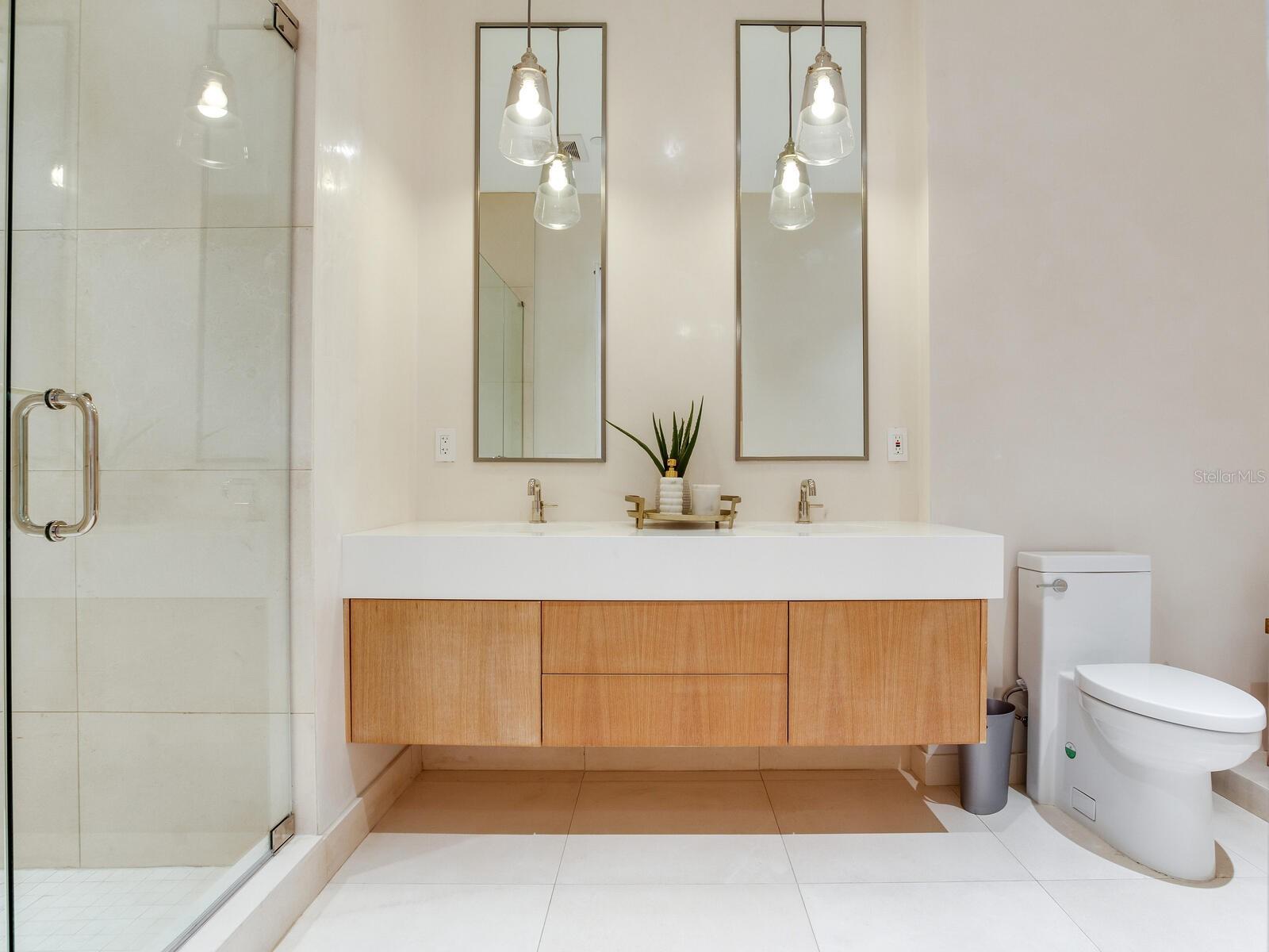 TB8410508 Property Photo