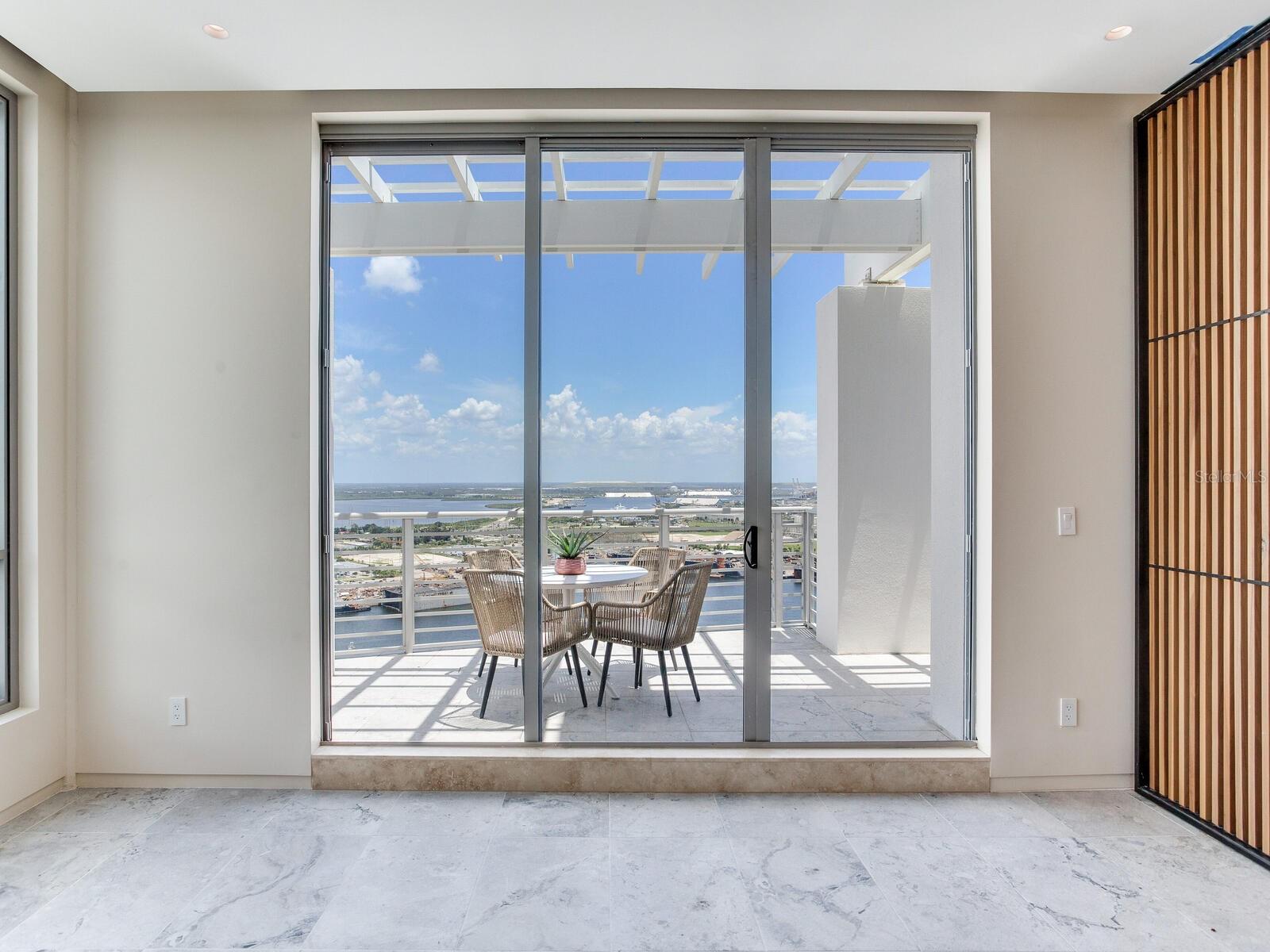 TB8410508 Property Photo