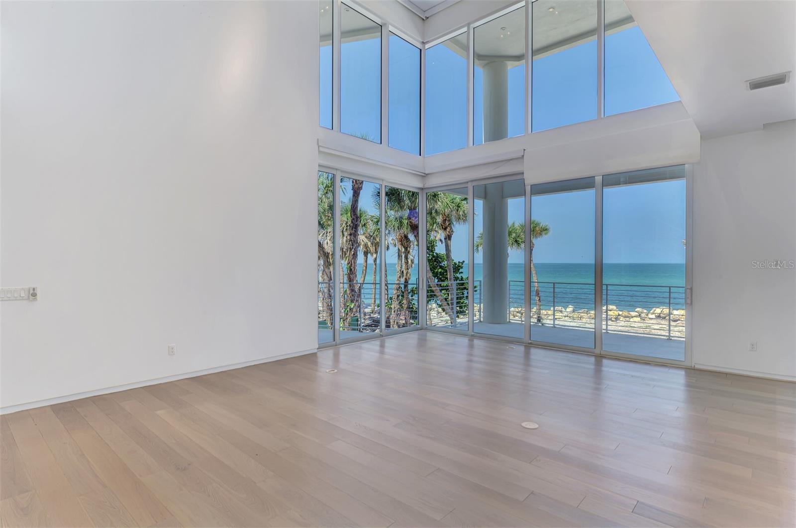 A4659892 Property Photo