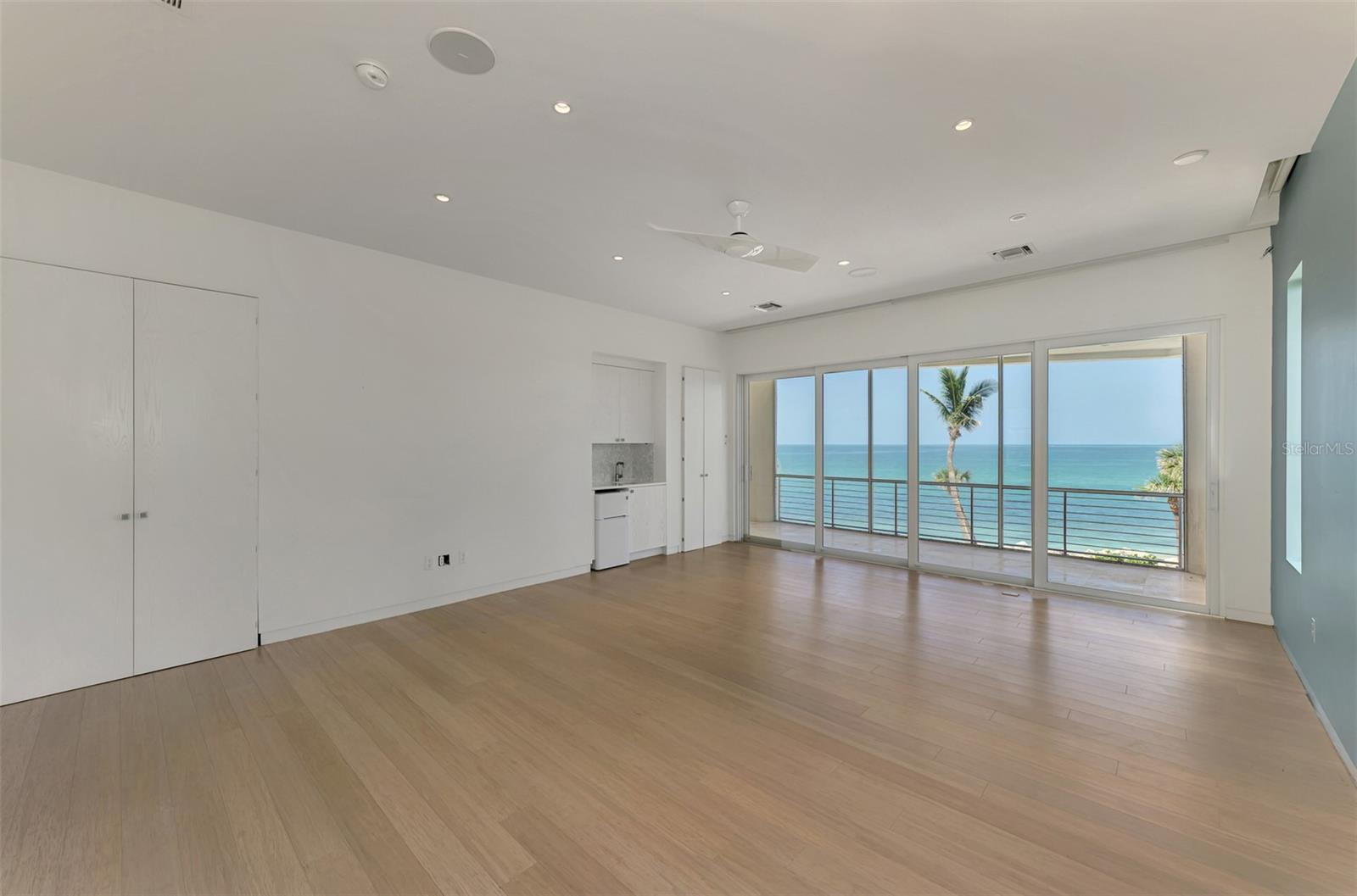 A4659892 Property Photo