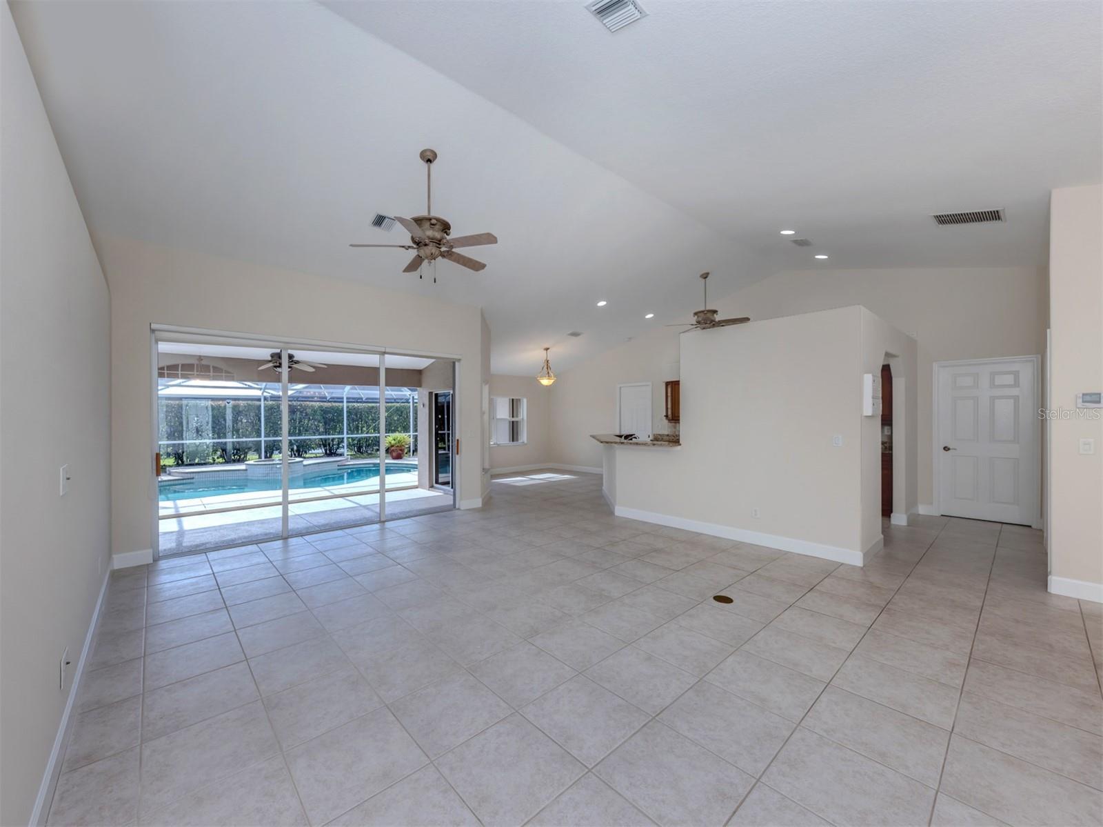 208 GREYWING CT, VENICE, FL, 34292