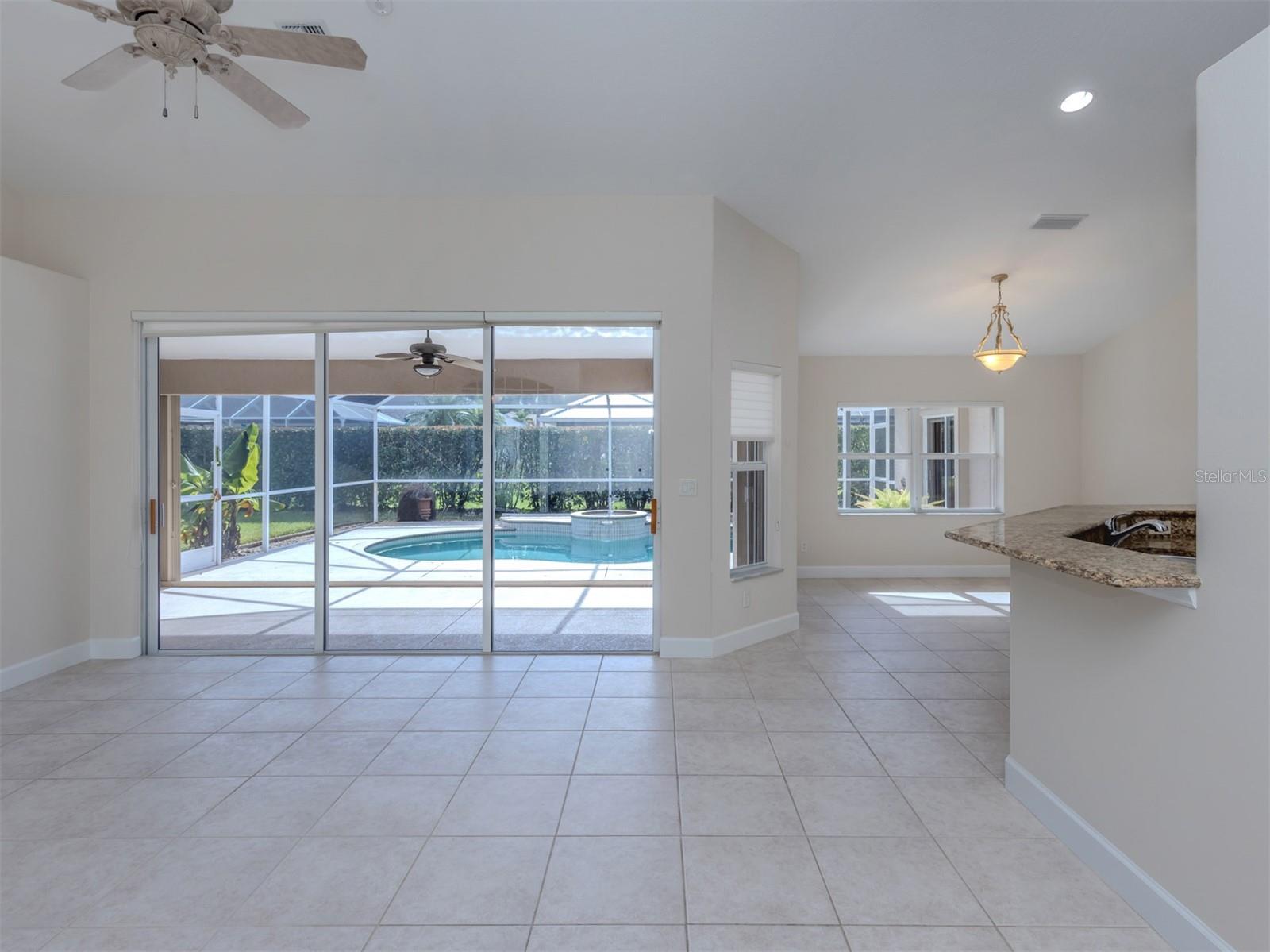 208 GREYWING CT, VENICE, FL, 34292