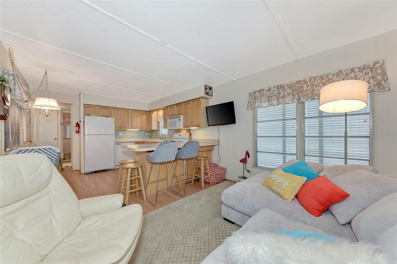 D6143182 Property Photo