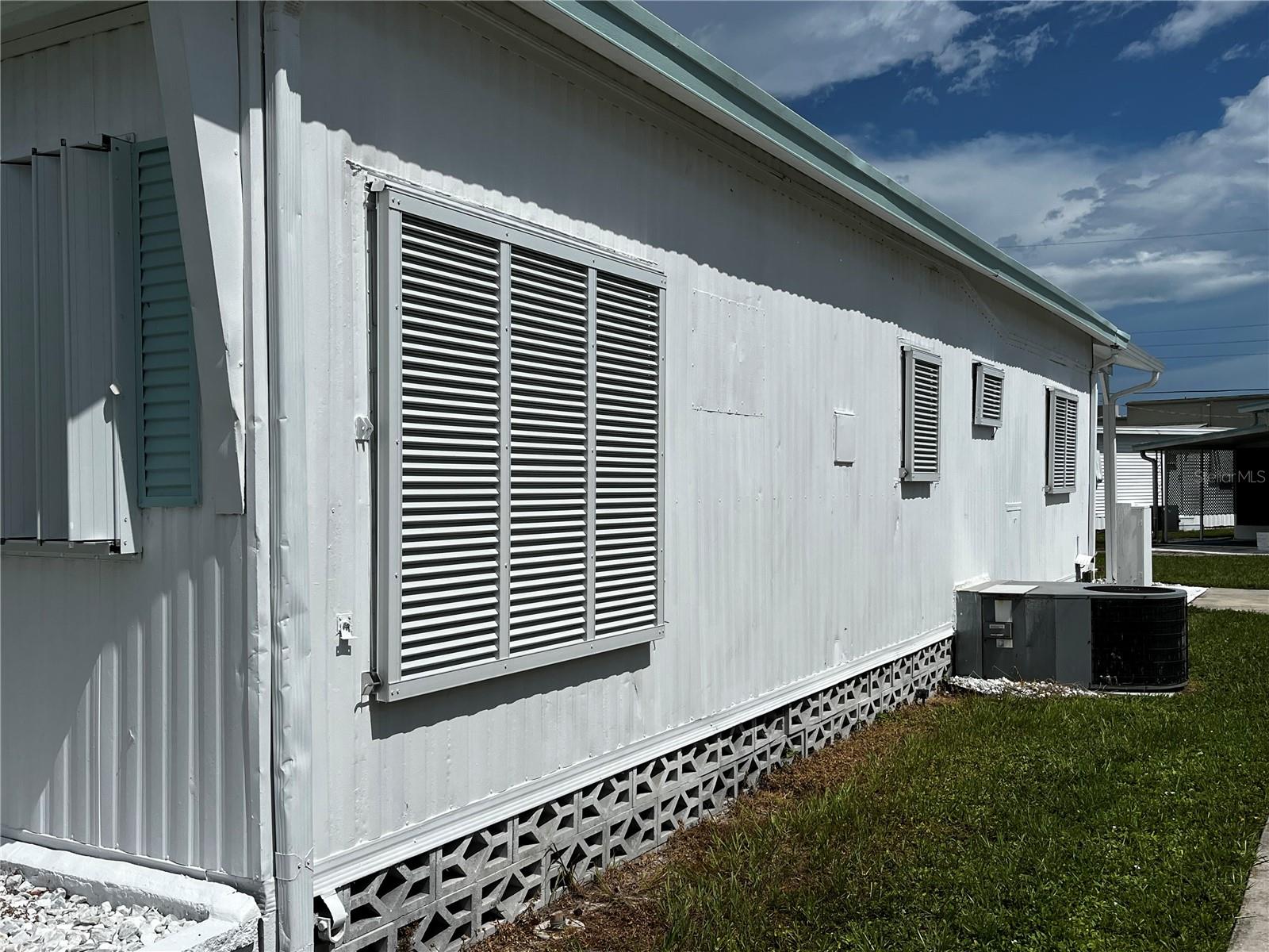 D6143182 Property Photo