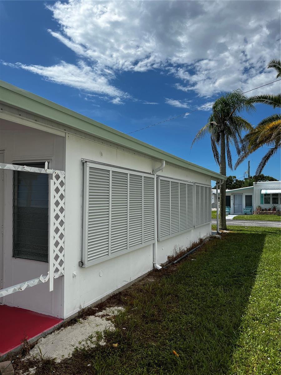 D6143182 Property Photo