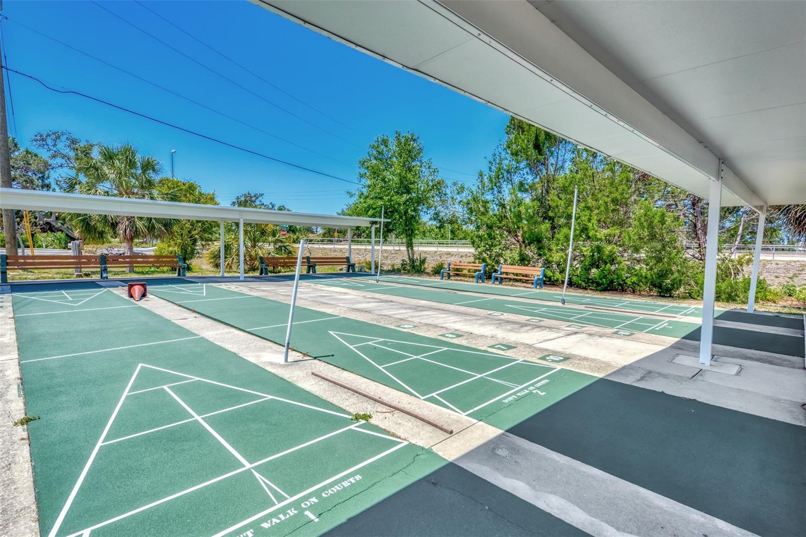 D6143182 Property Photo