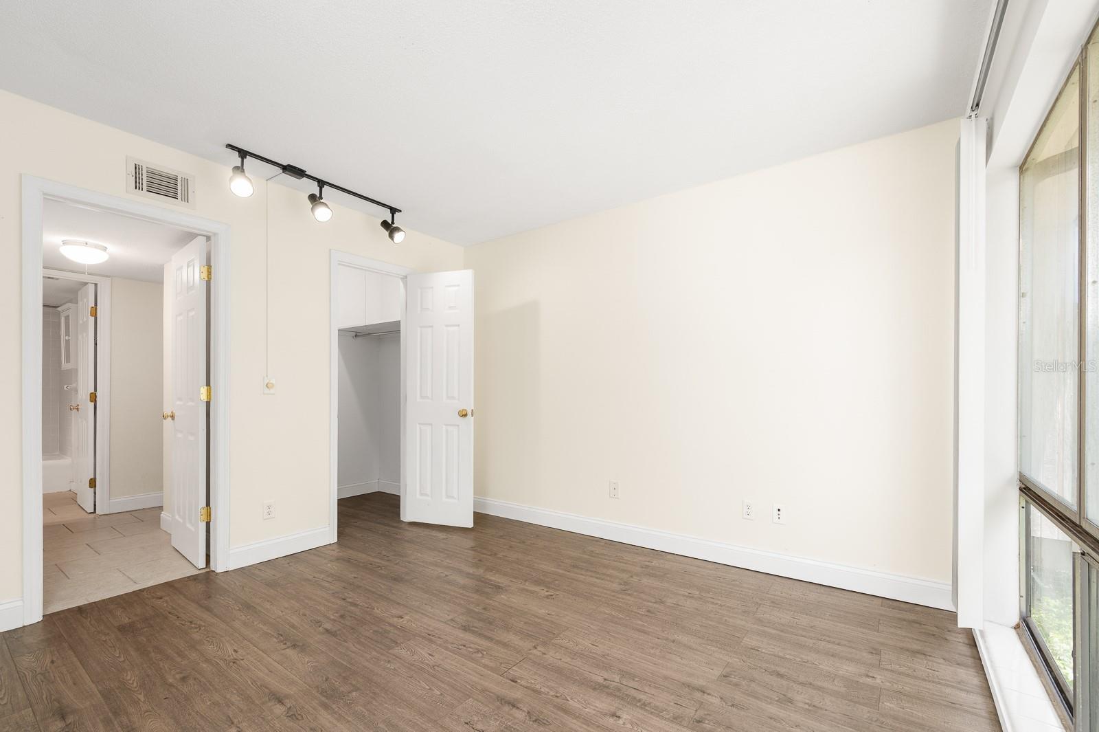 GC532777 Property Photo