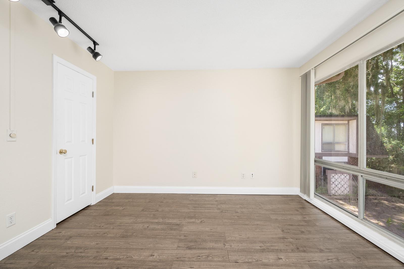 GC532777 Property Photo