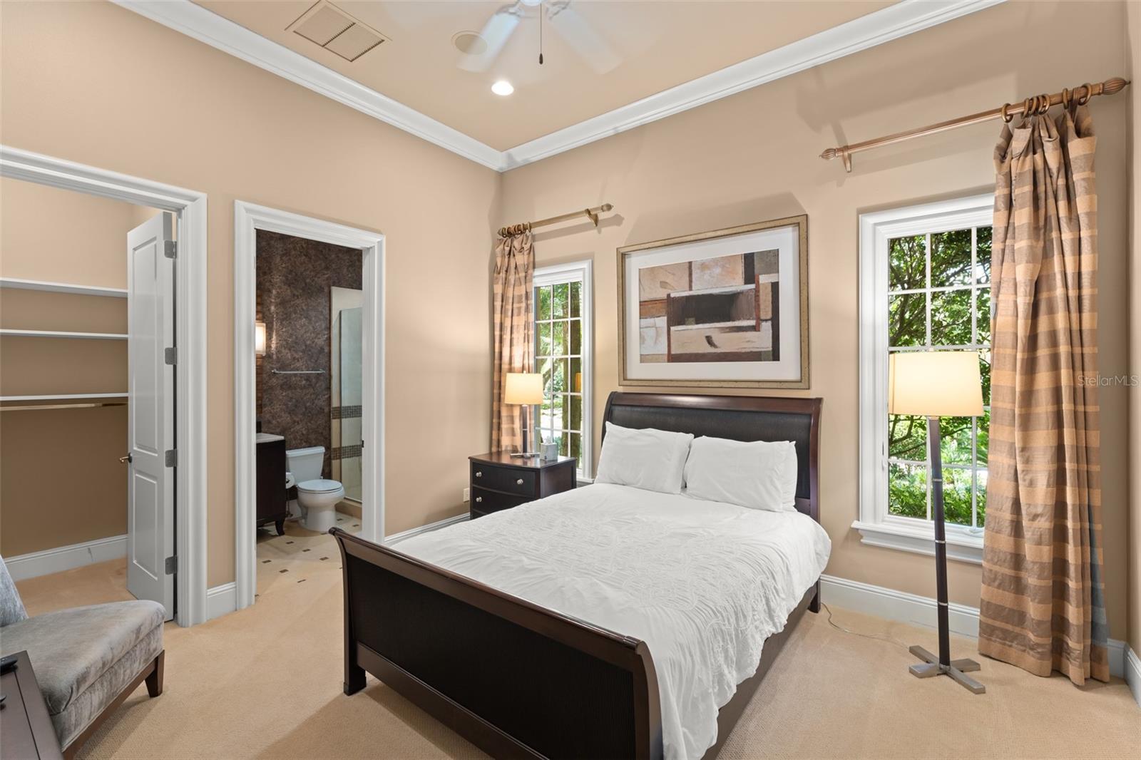 O6330108 Property Photo