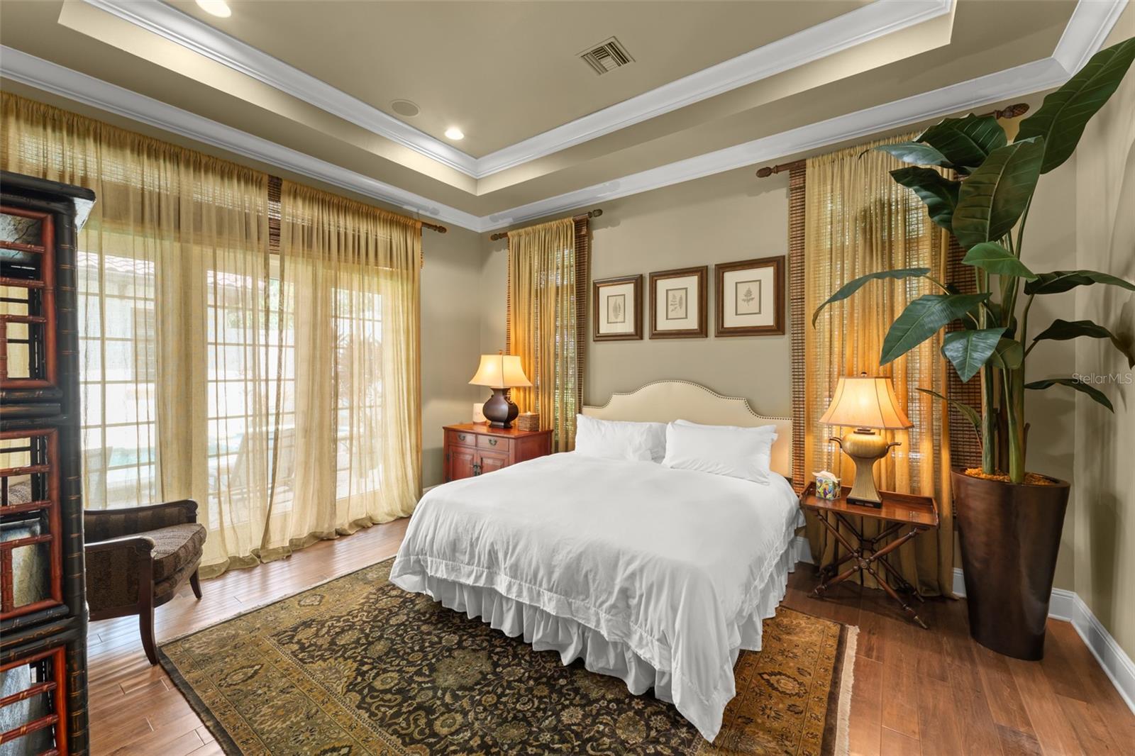 O6330108 Property Photo