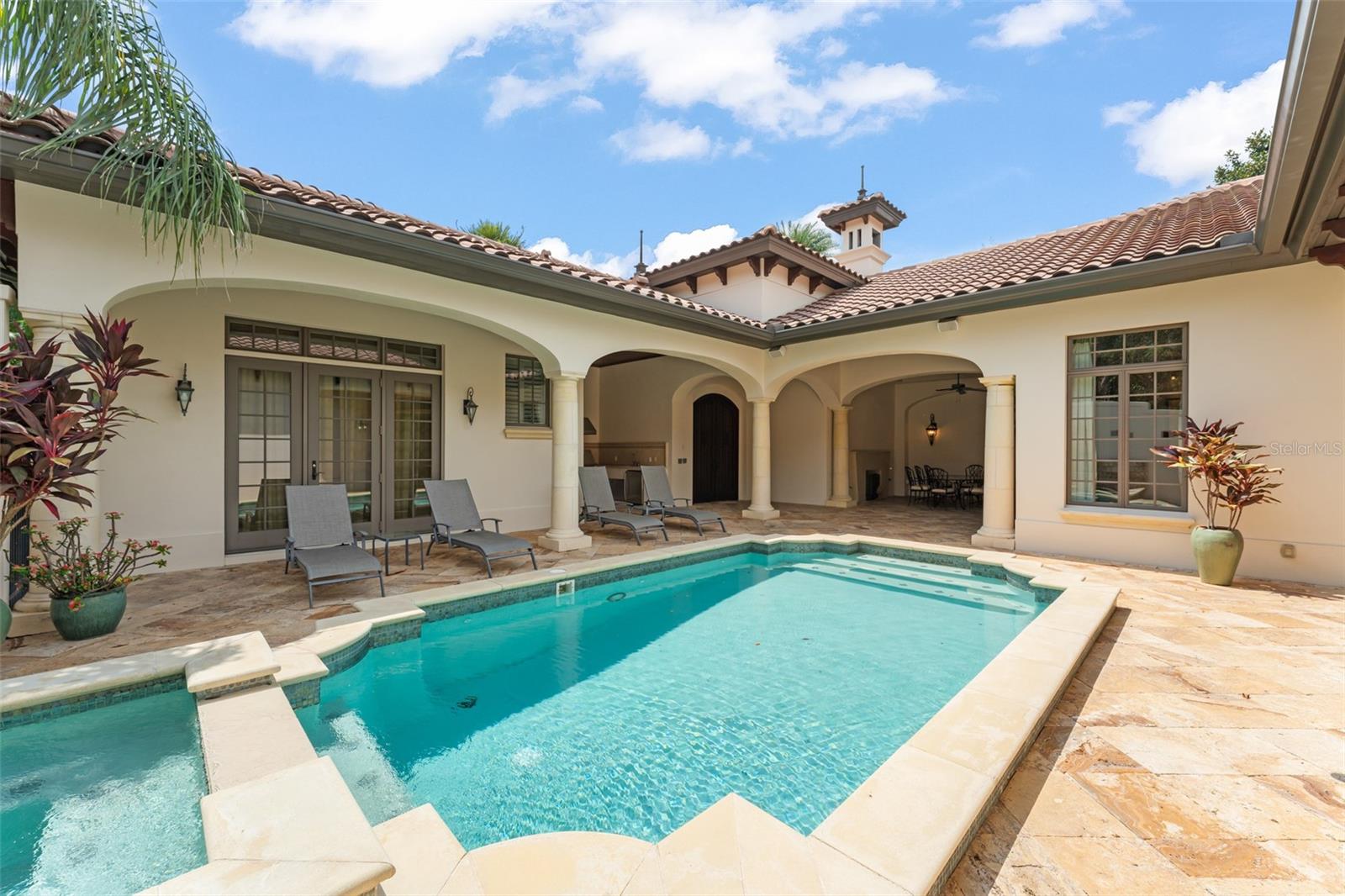 O6330108 Property Photo