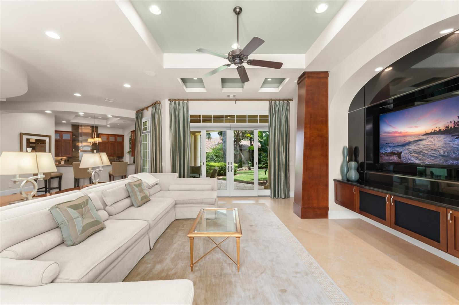 O6330108 Property Photo