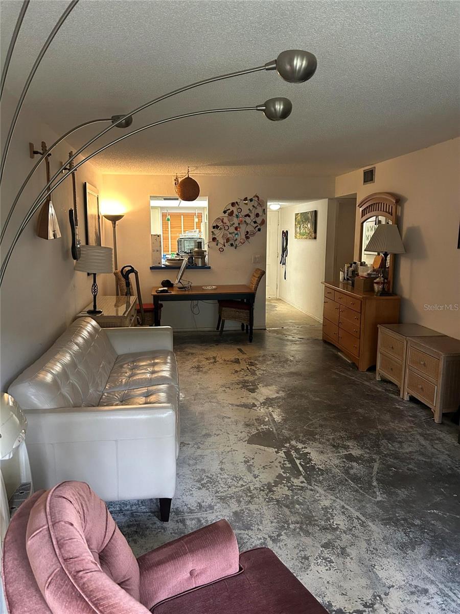 O6330141 Property Photo