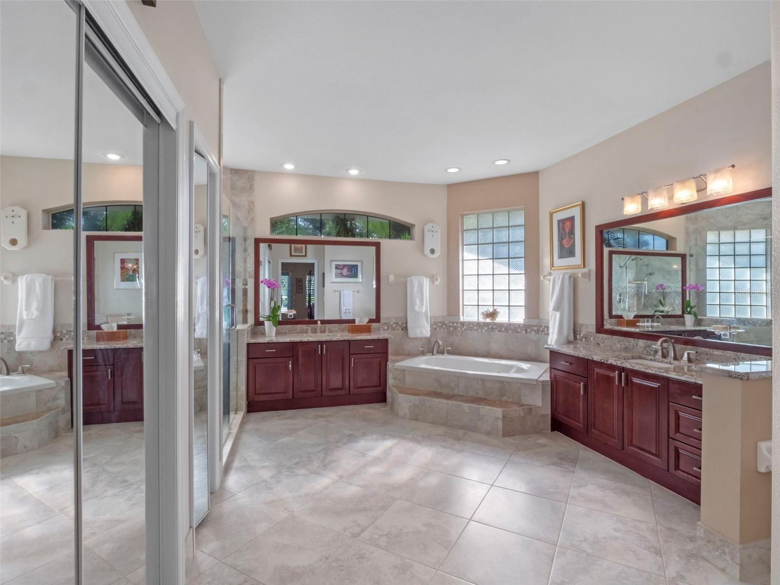 NS1085572 Property Photo