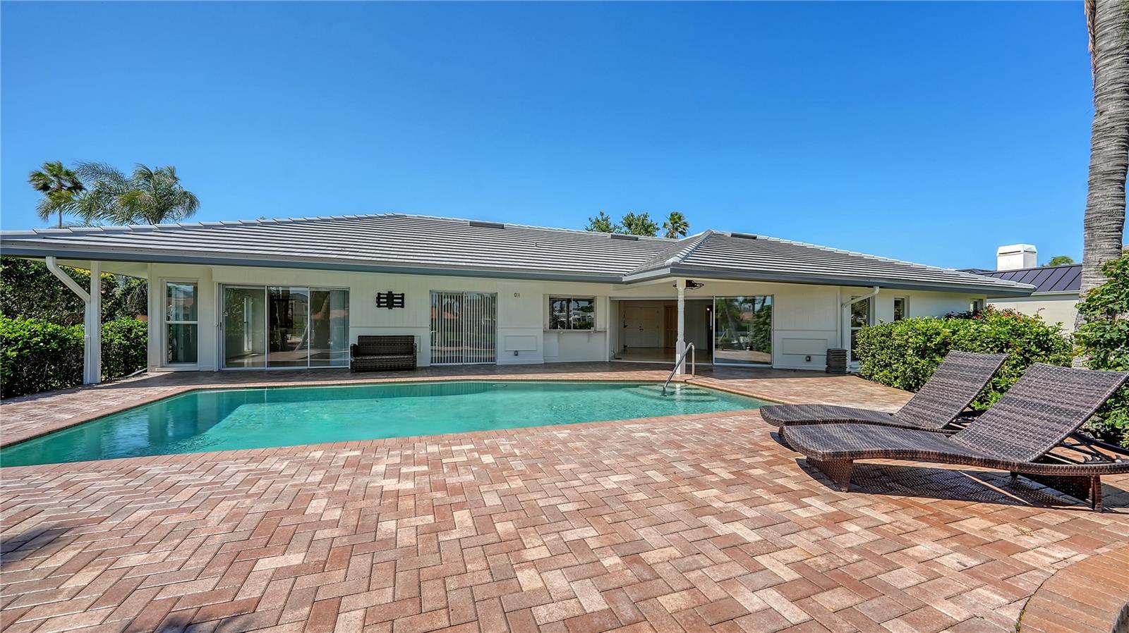 A4659991 Property Photo