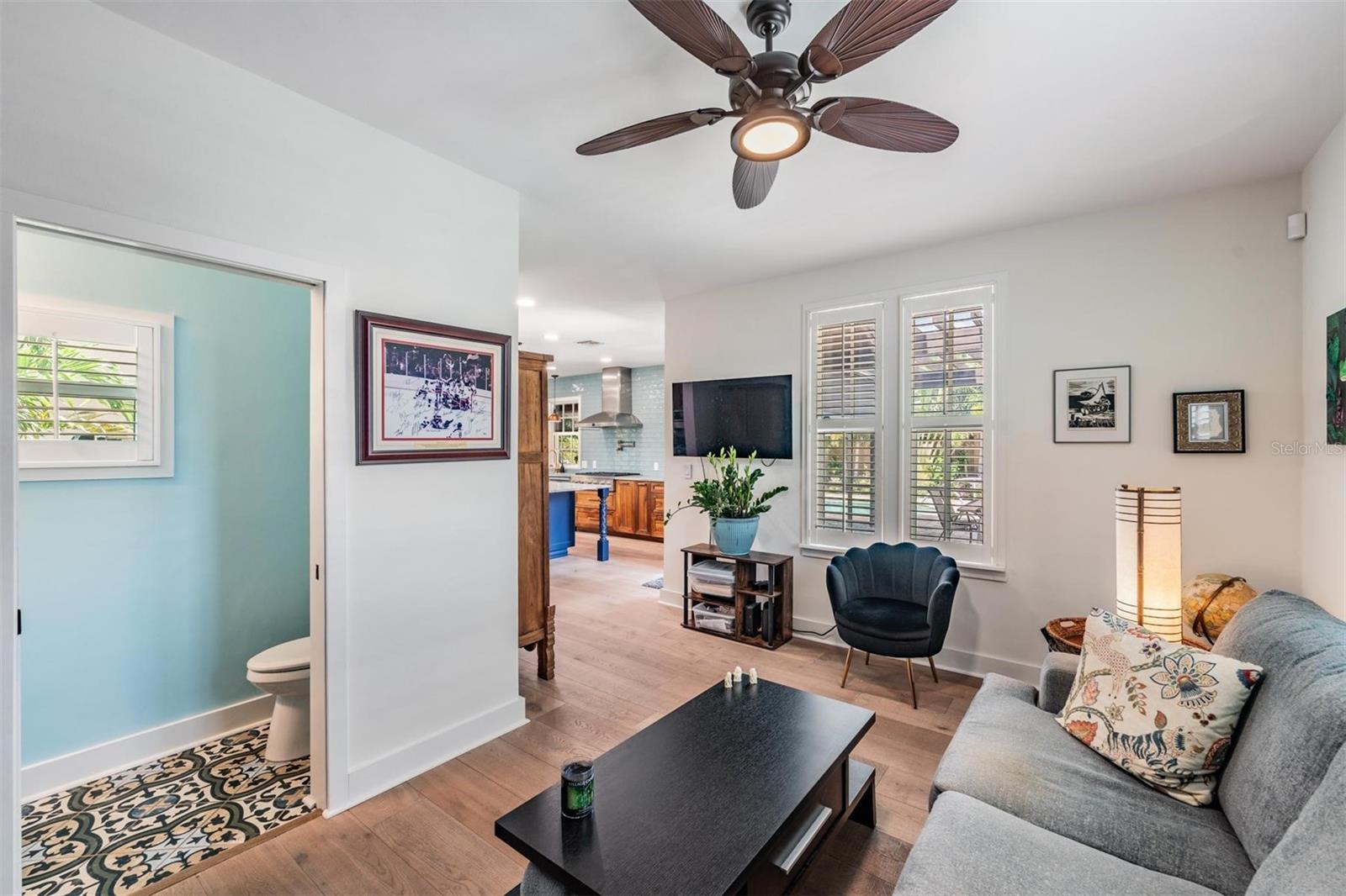 Off kitchen family Room