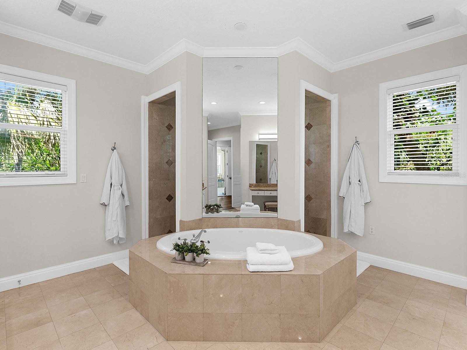 A4660004 Property Photo