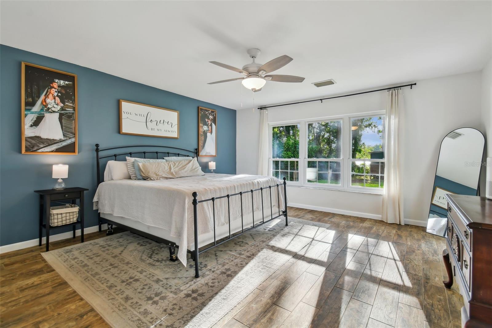 20006 LAKE HOLLY DR, LUTZ, FL, 33558